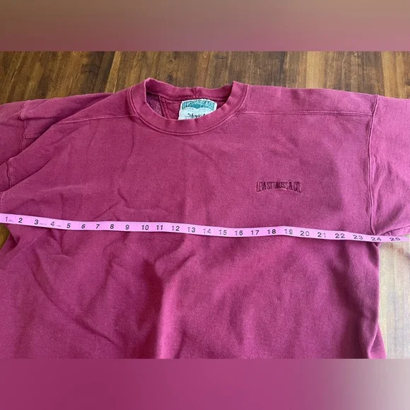 VINTAGE‎ Levi Strauss & CO. Red Crewneck Sweatshirt|| MADE IN THE USA - Picture 8 of 8